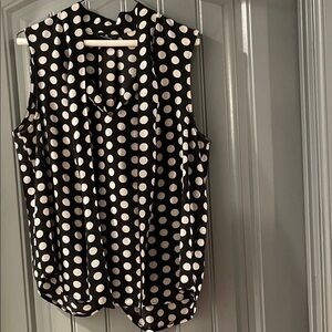 Jules & Leopold Black Polka Dot Sleeveless Camisole